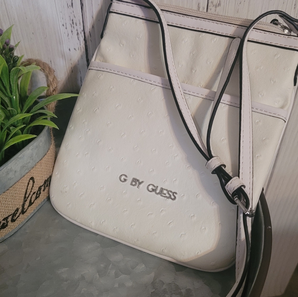 Guess Crossbody Bag